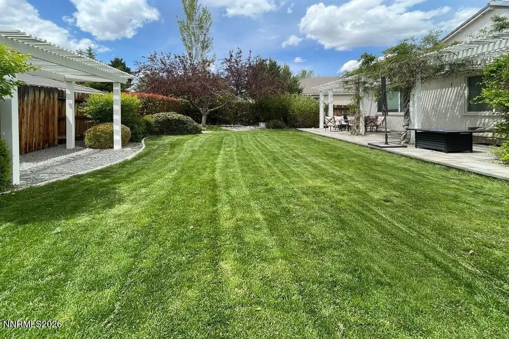 4301 Pinnacle Vista Sparks NV 89436