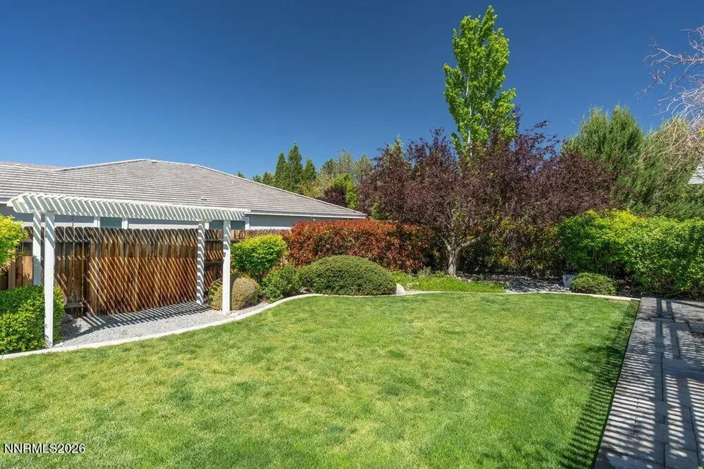 4301 Pinnacle Vista Sparks NV 89436