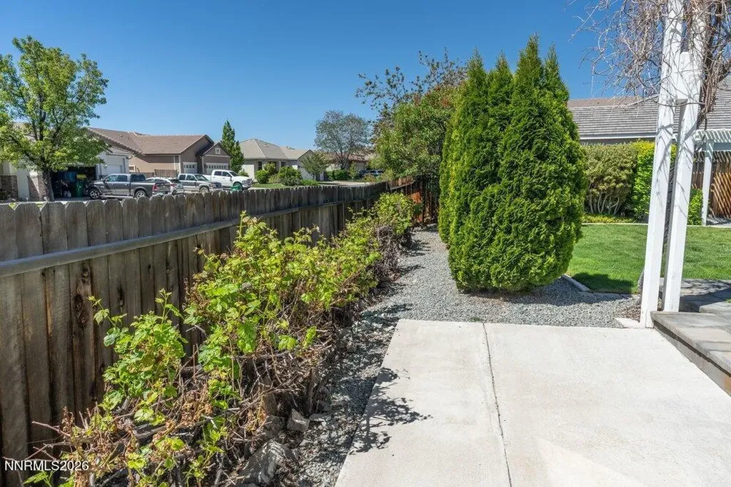 4301 Pinnacle Vista Sparks NV 89436