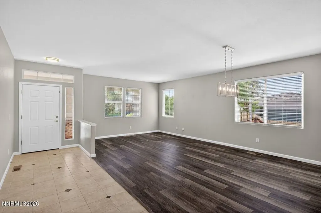 4301 Pinnacle Vista Sparks NV 89436