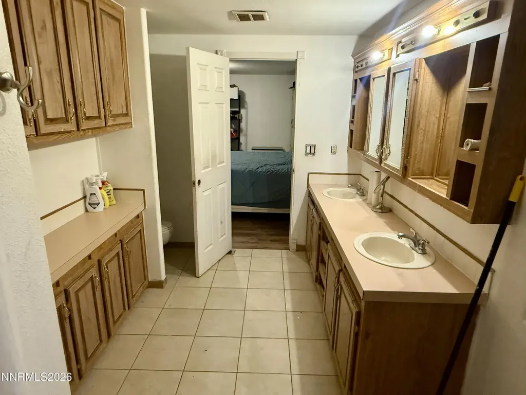 16380 Enargite Reno NV 89521