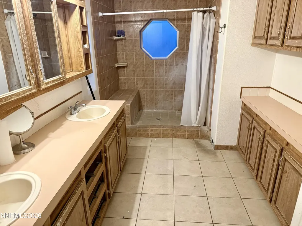 16380 Enargite Reno NV 89521