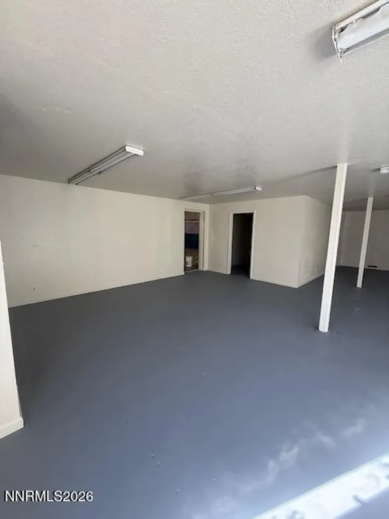 2000 Auction Fallon NV 89406