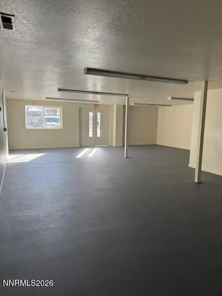 2000 Auction Fallon NV 89406