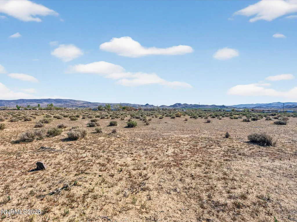 1340 Badger Silver Springs NV 89429