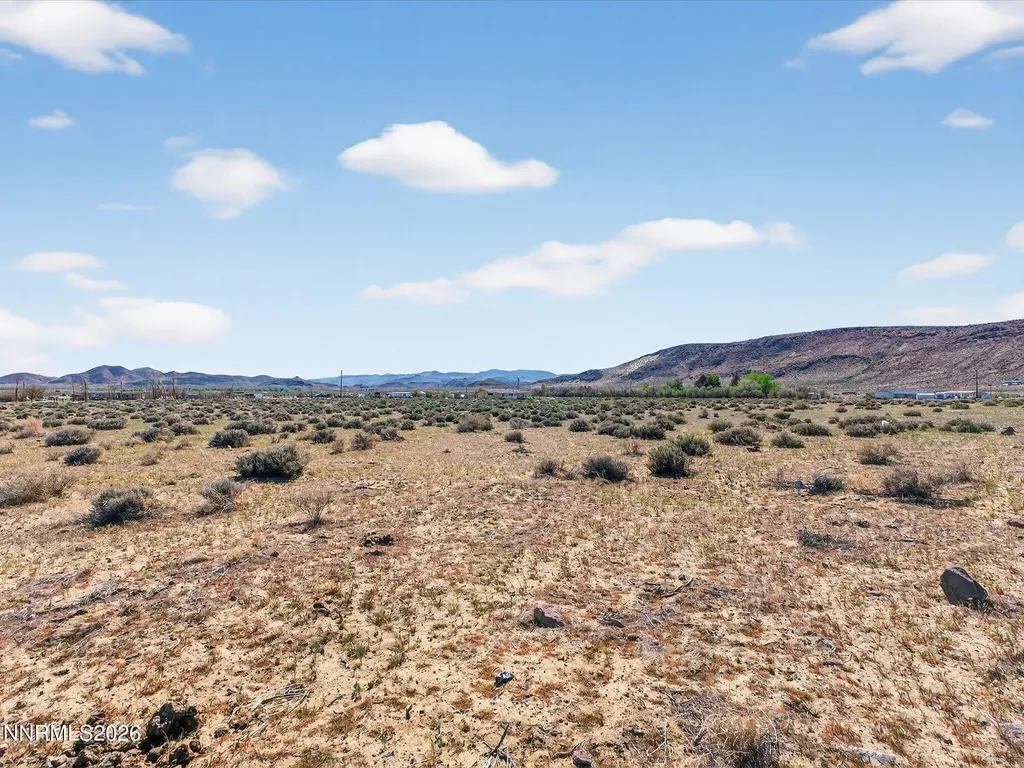1340 Badger Silver Springs NV 89429