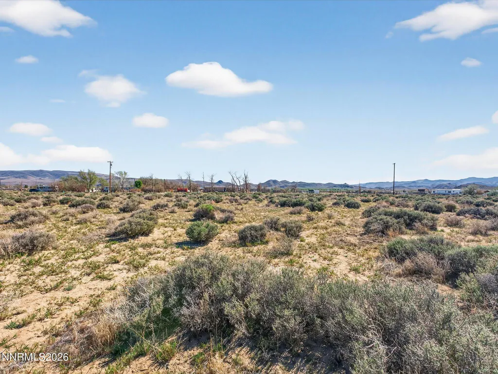 1340 Badger Silver Springs NV 89429