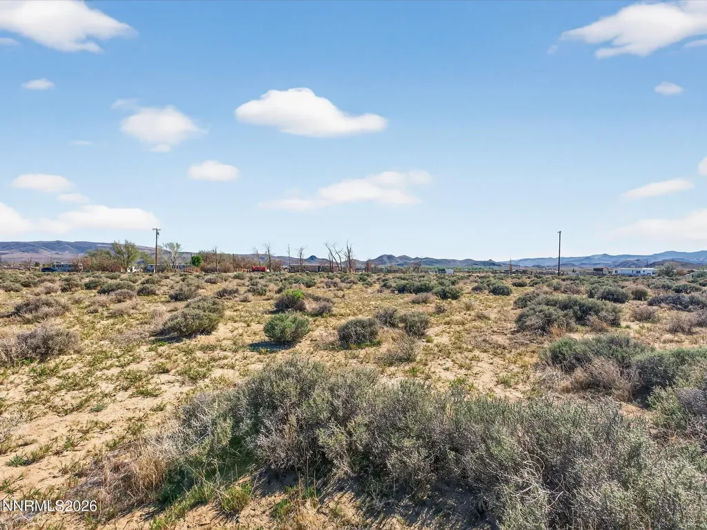 1340 Badger Silver Springs NV 89429