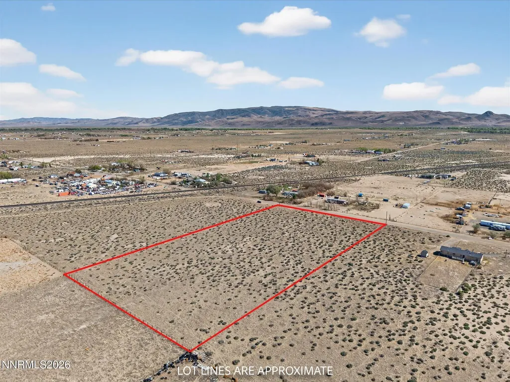 1340 Badger Silver Springs NV 89429
