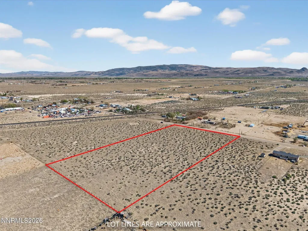1340 Badger Silver Springs NV 89429