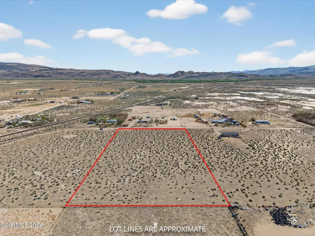 1340 Badger Silver Springs NV 89429