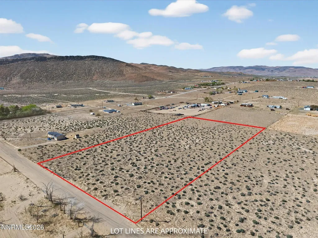 1340 Badger Silver Springs NV 89429