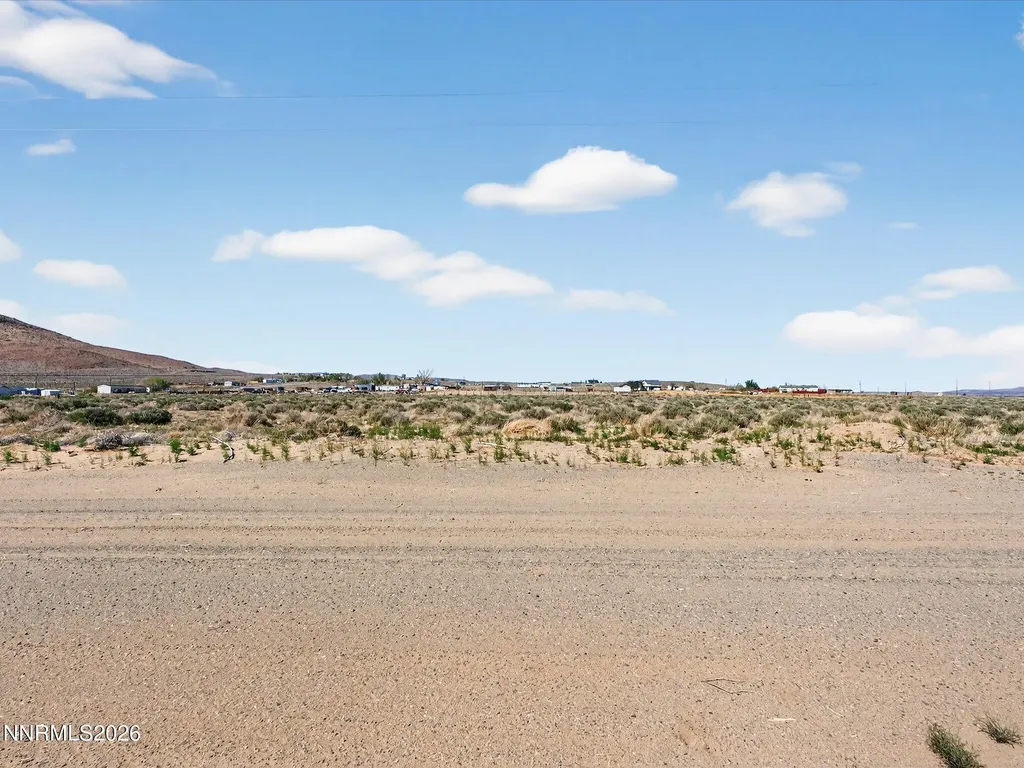 1340 Badger Silver Springs NV 89429