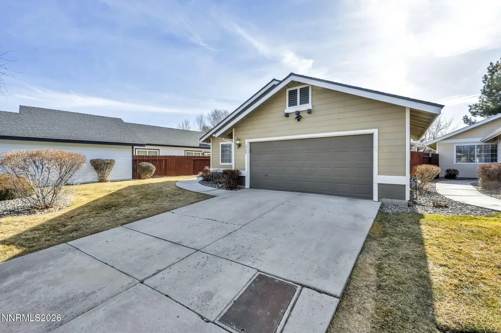 1768 Blue Spruce Minden NV 89423