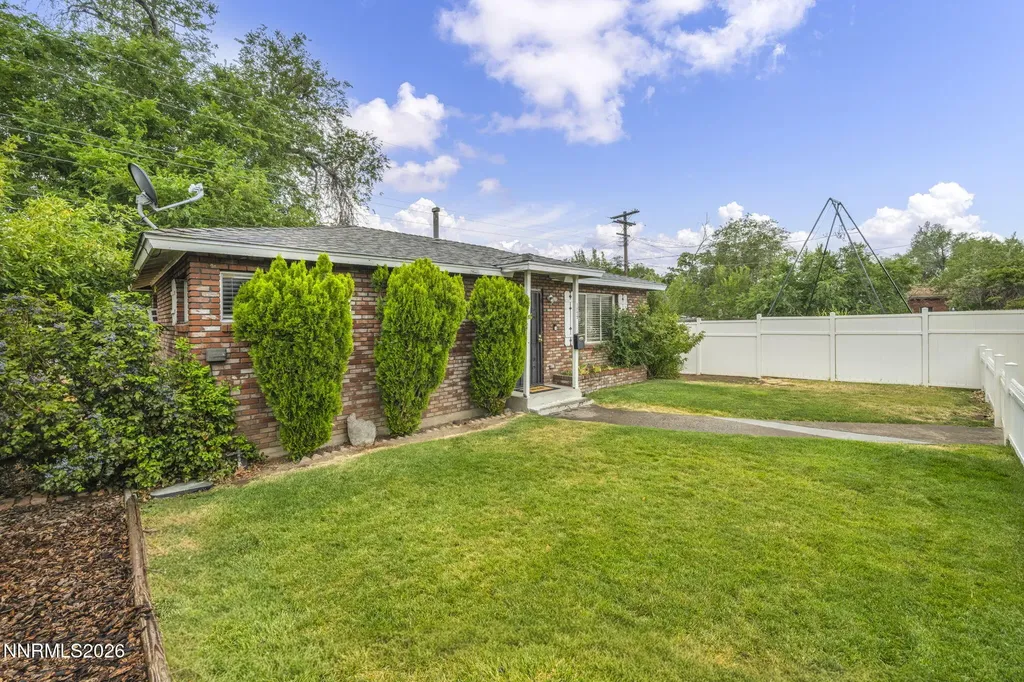 1522 Kirman Reno NV 89502