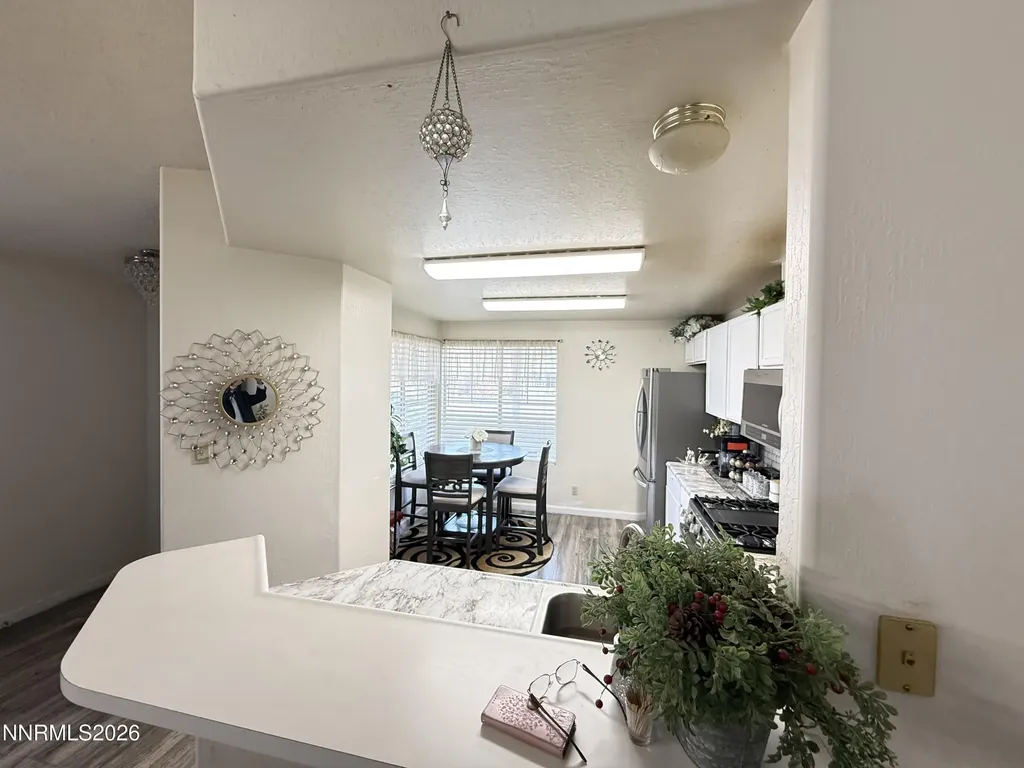1585 Mescalero Reno NV 89523