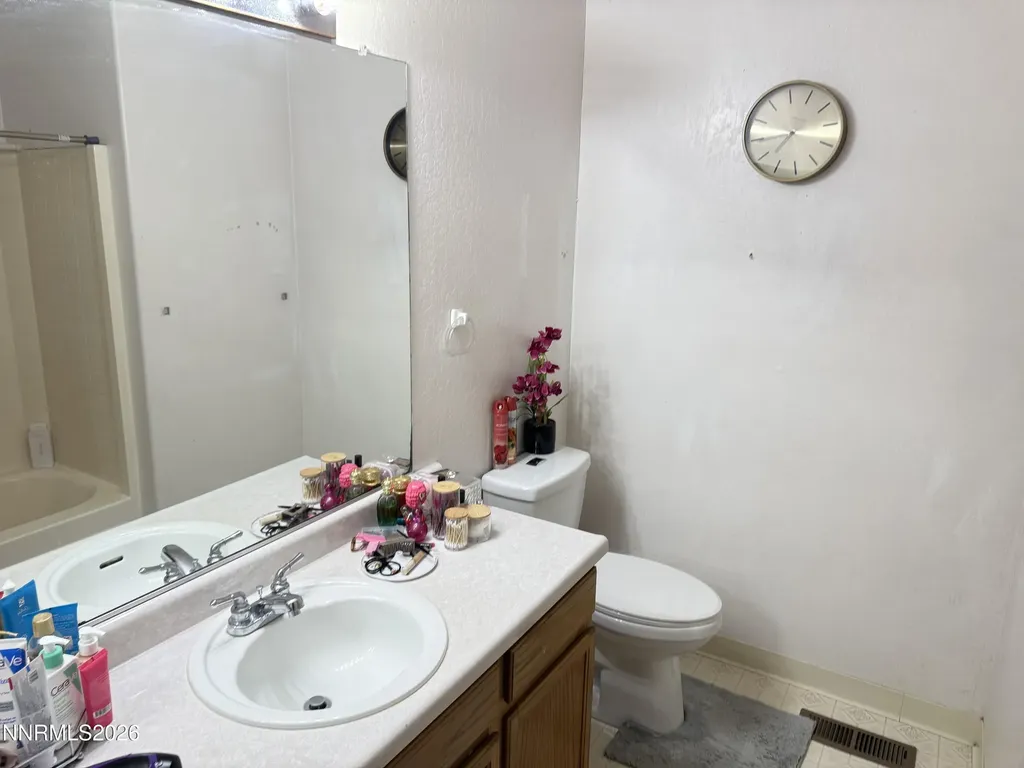 1585 Mescalero Reno NV 89523