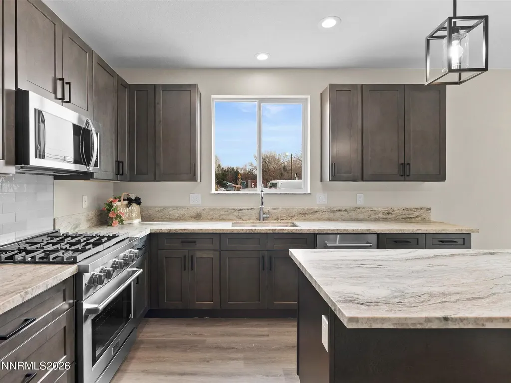 3592 Oakridge Sparks NV 89436
