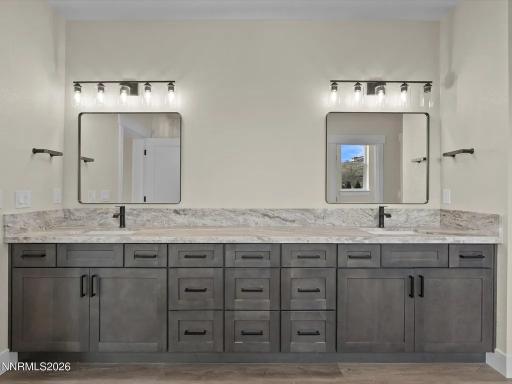 3592 Oakridge Sparks NV 89436