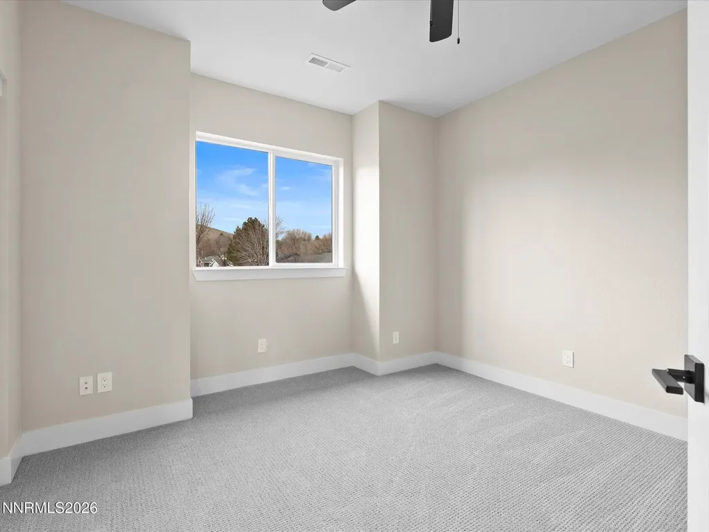 3592 Oakridge Sparks NV 89436