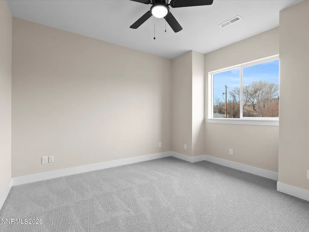 3592 Oakridge Sparks NV 89436
