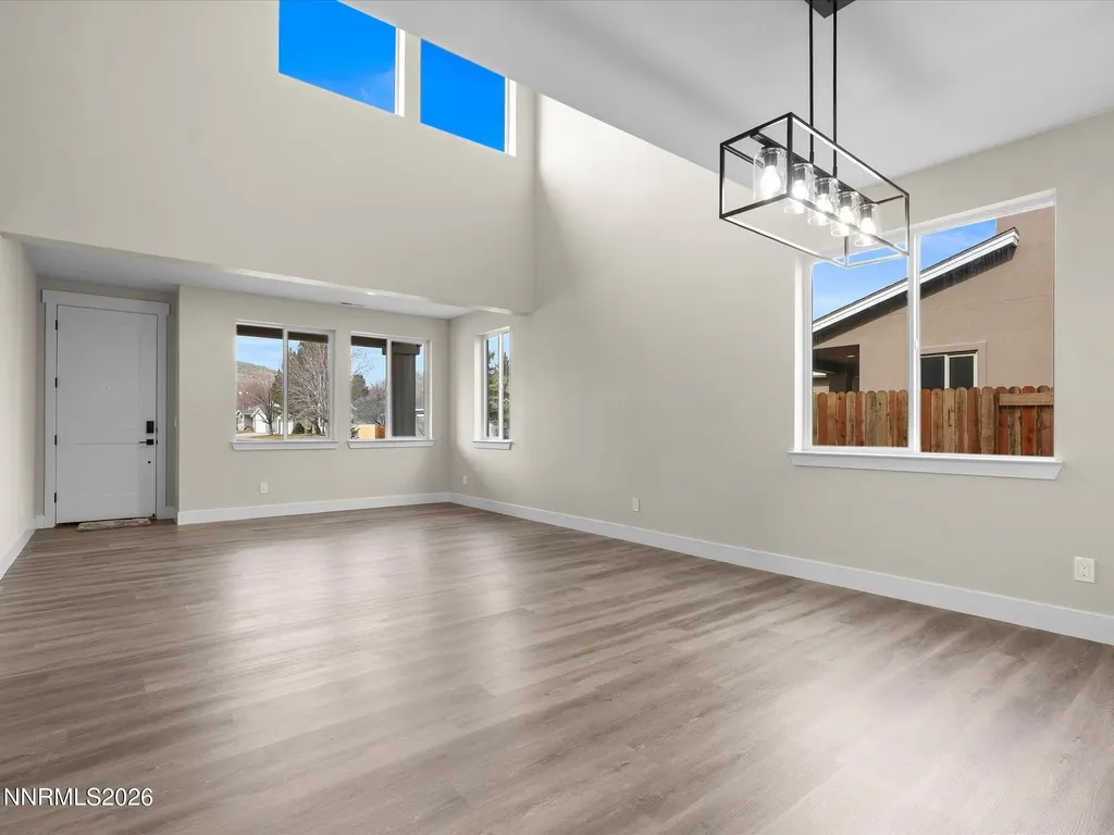 3592 Oakridge Sparks NV 89436