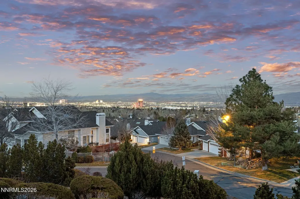 6186 Squires Reno NV 89519