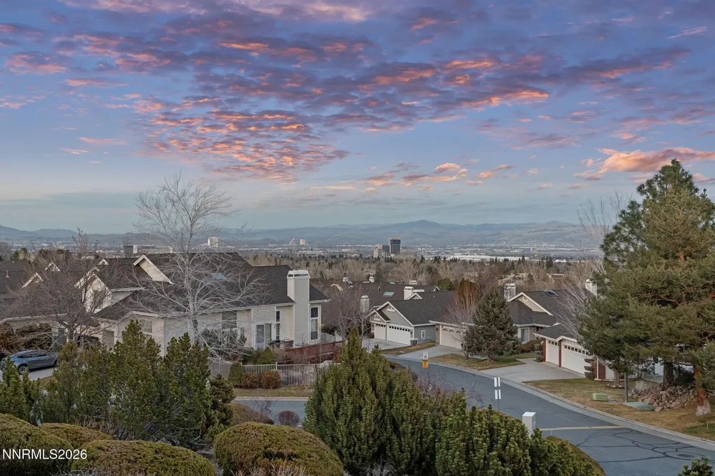6186 Squires Reno NV 89519