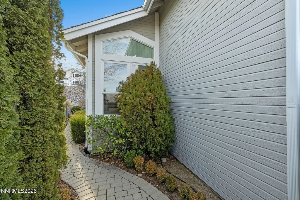 6186 Squires Reno NV 89519