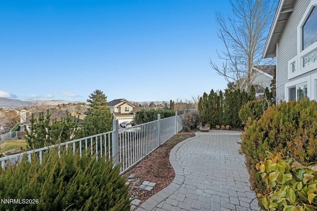 6186 Squires Reno NV 89519