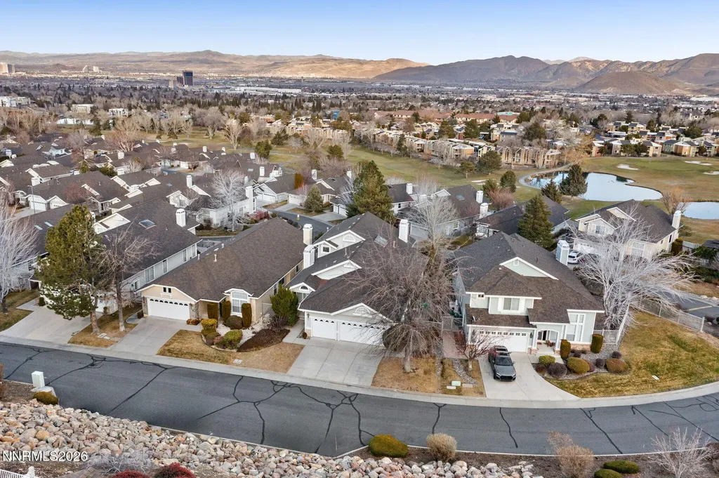 6186 Squires Reno NV 89519