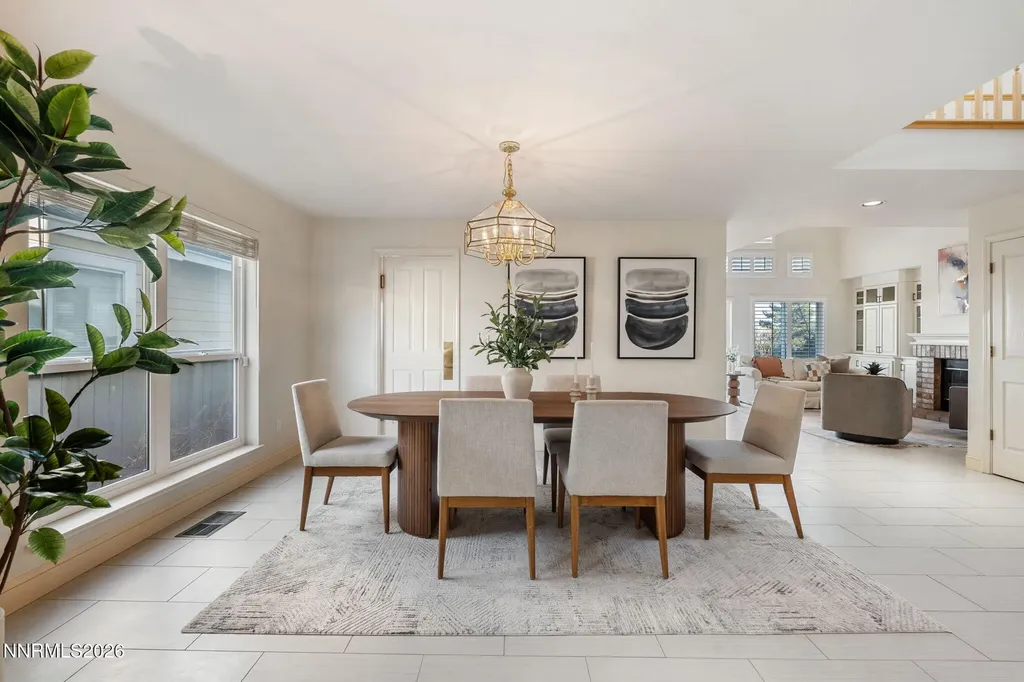 6186 Squires Reno NV 89519