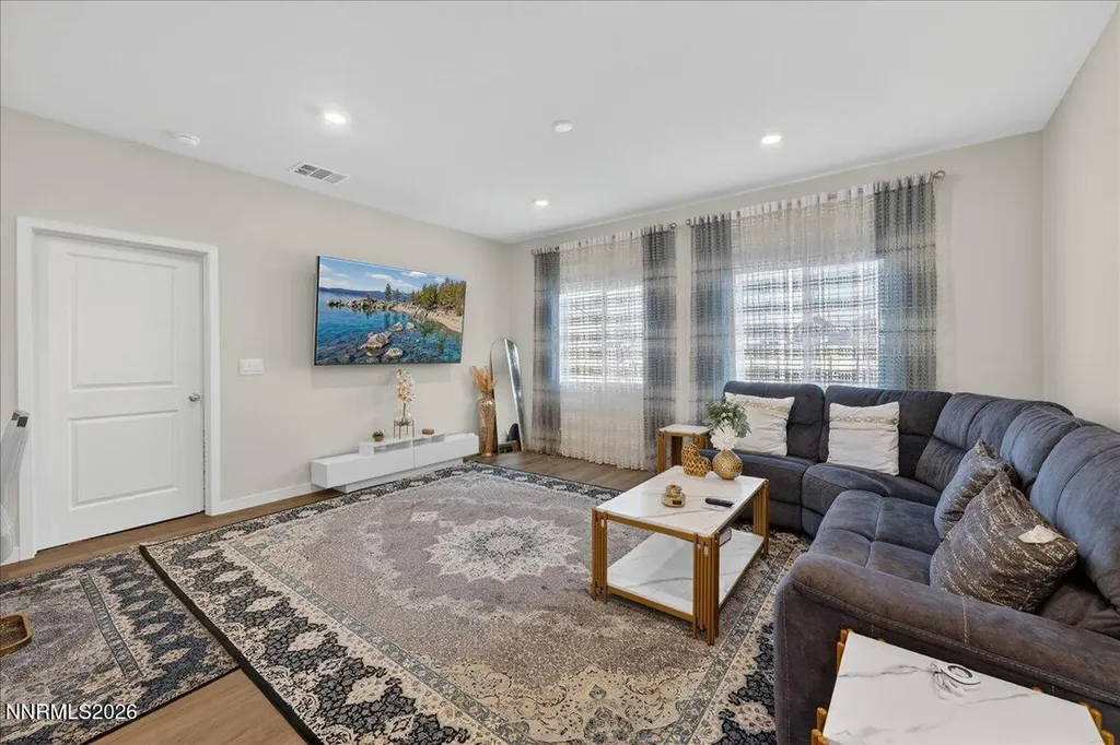 7397 Mountain Top Reno NV 89506