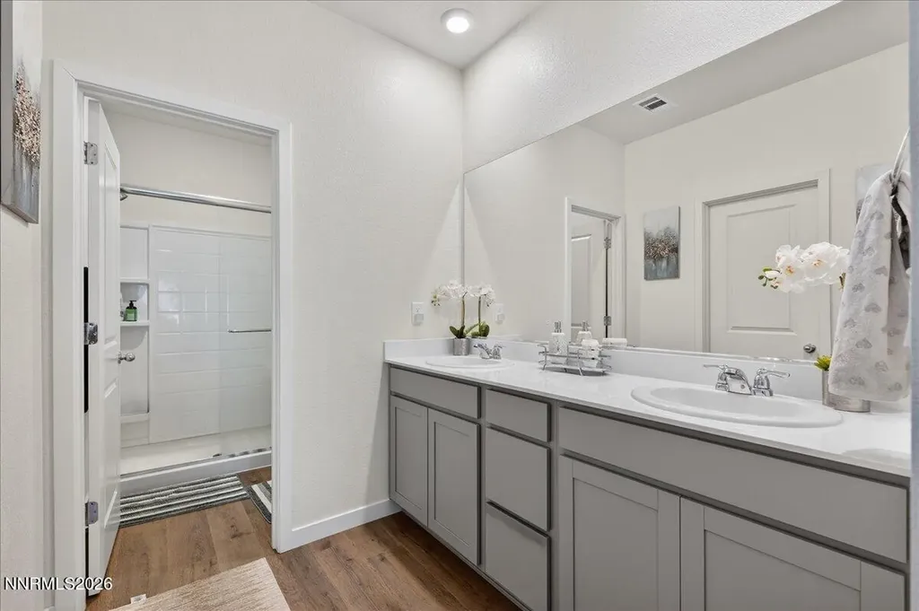 7397 Mountain Top Reno NV 89506