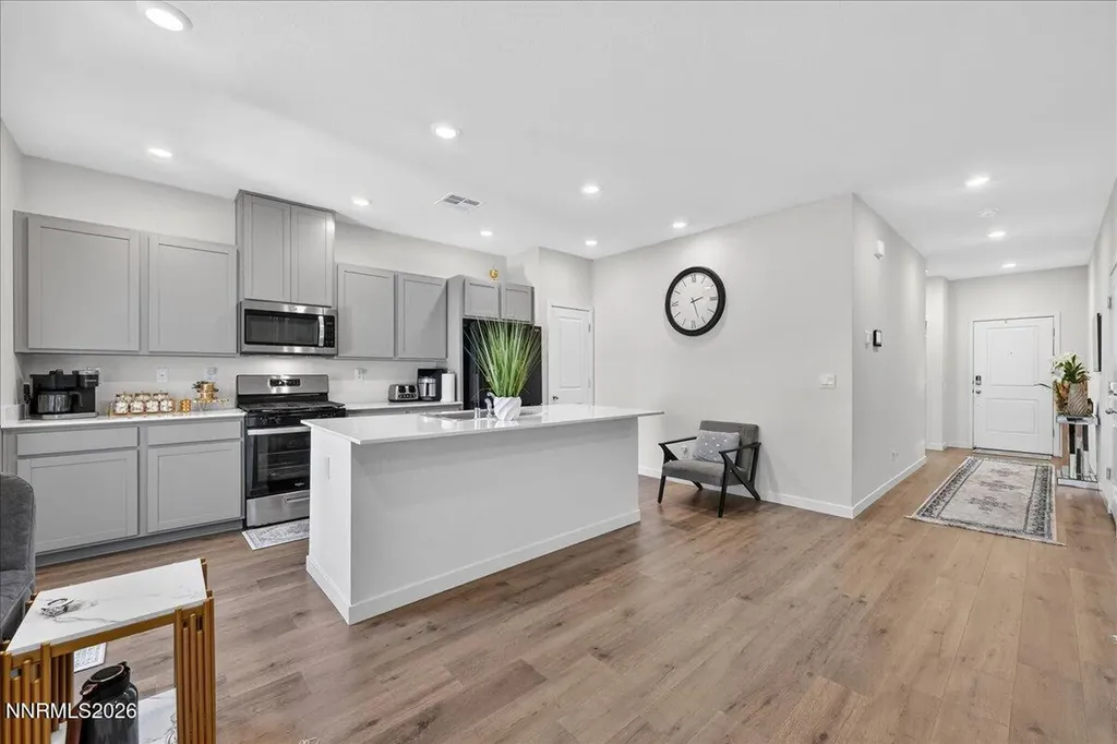 7397 Mountain Top Reno NV 89506