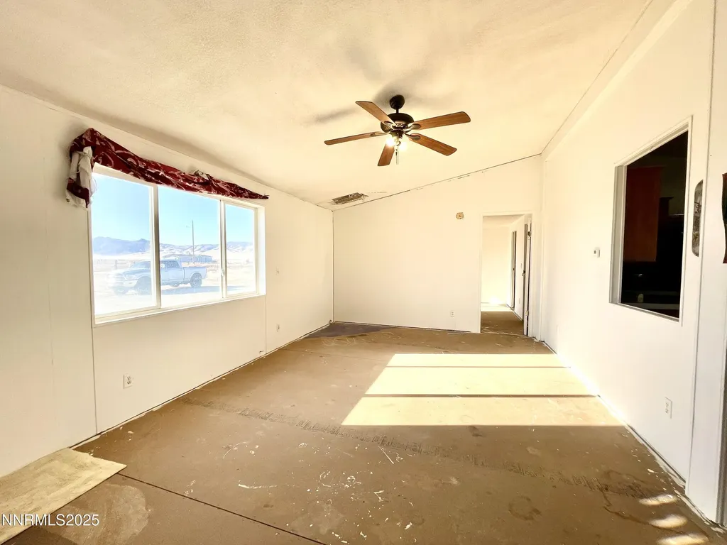 6055 Amos Winnemucca NV 89445