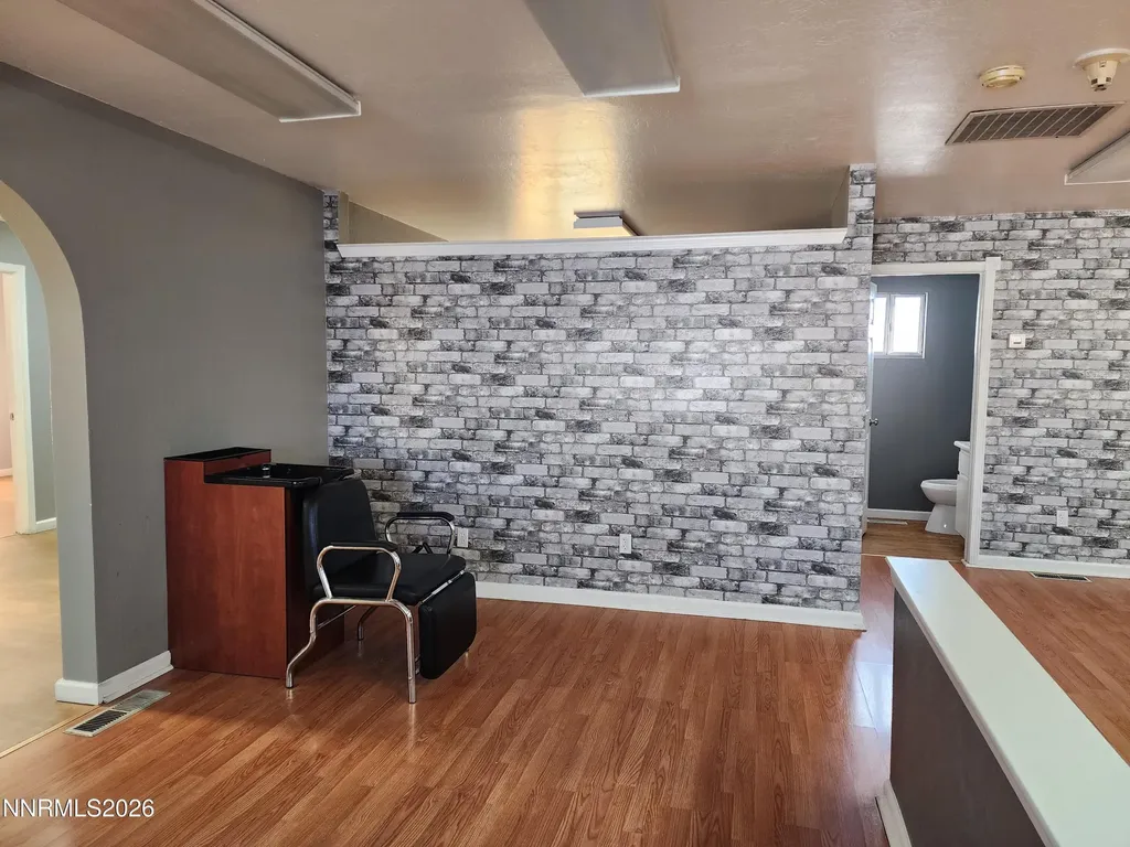 1532 U.s. Highway 395 Gardnerville NV 89410