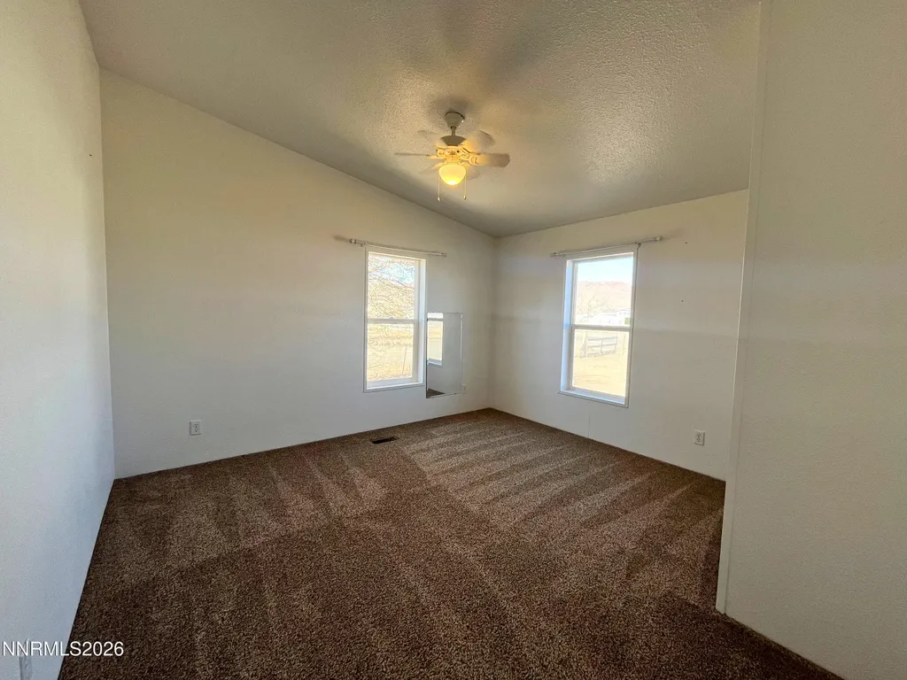 1414 Lahonton Silver Springs NV 89429