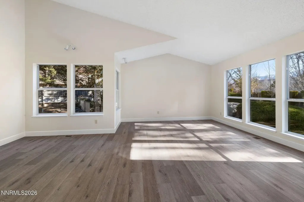 535 Cliff View Reno NV 89523