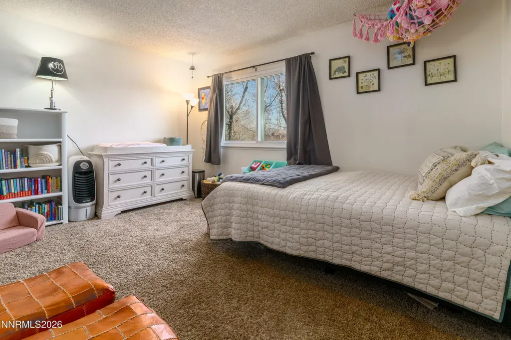 2127 Greyhaven Sparks NV 89431