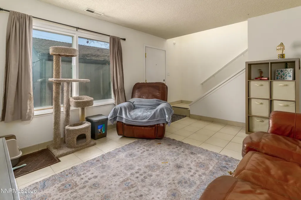 2127 Greyhaven Sparks NV 89431