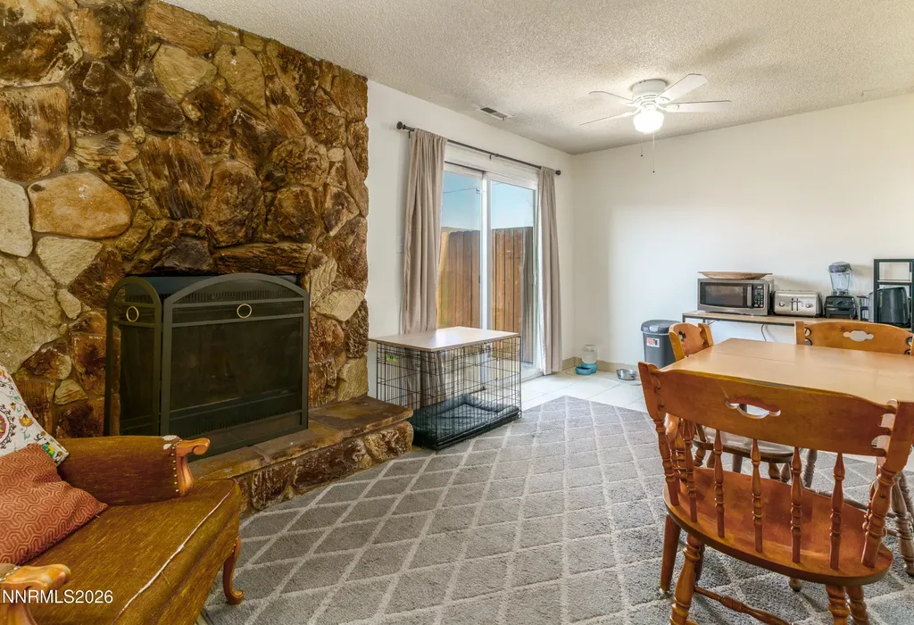 2127 Greyhaven Sparks NV 89431