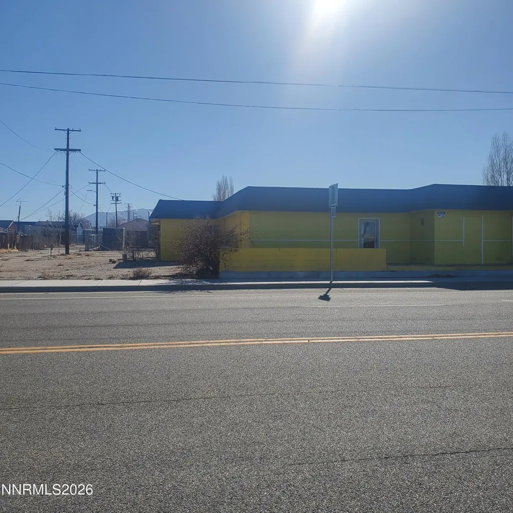 1302 5th Hawthorne NV 89415
