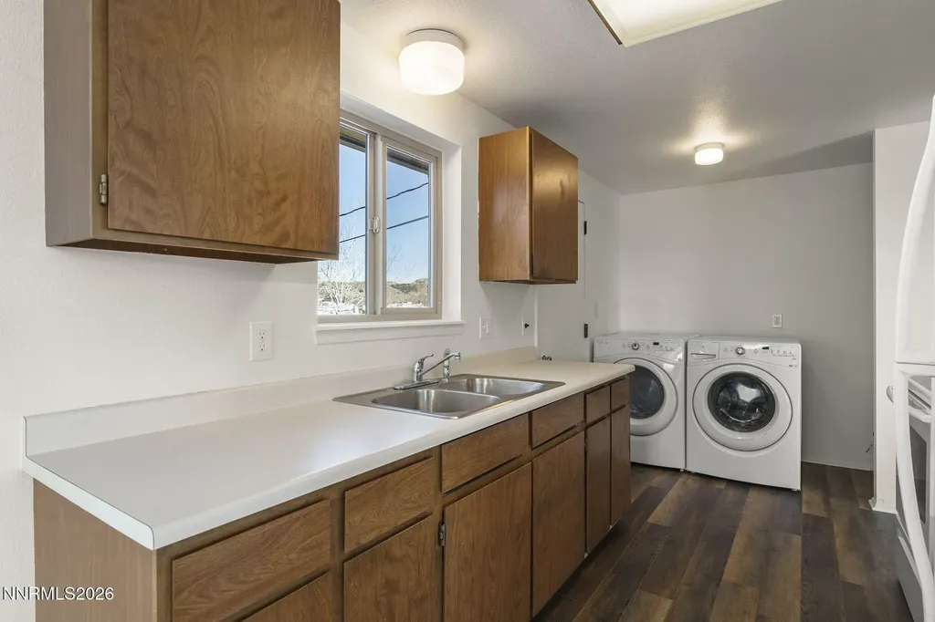 5725 Jim Denning Sun Valley NV 89433