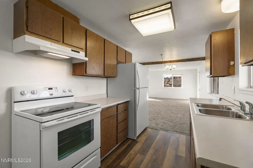 5725 Jim Denning Sun Valley NV 89433