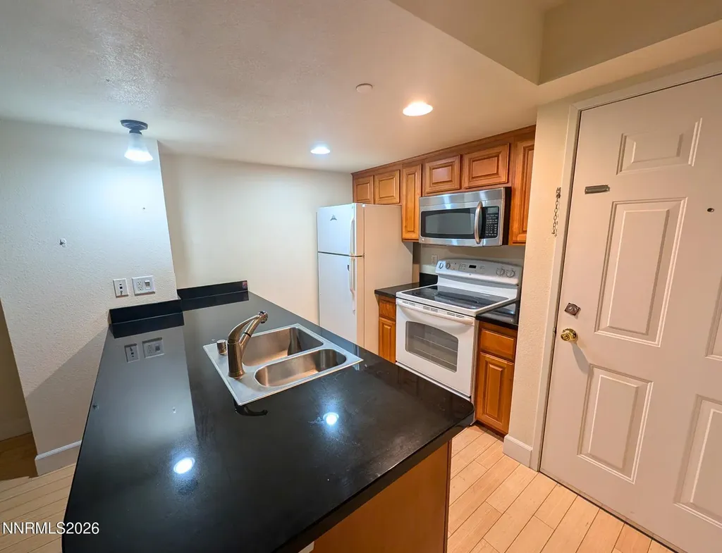 450 Arlington Reno NV 89503
