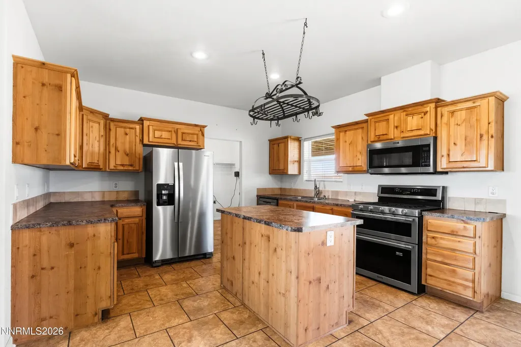 7075 Lazy P Winnemucca NV 89445