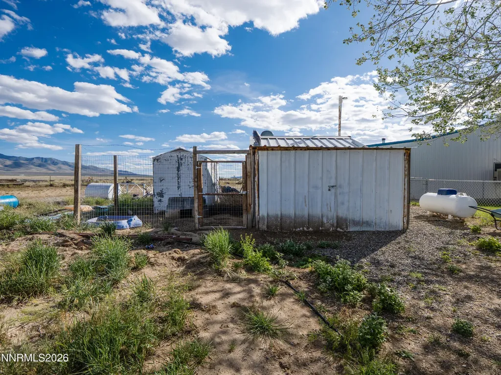 7075 Lazy P Winnemucca NV 89445
