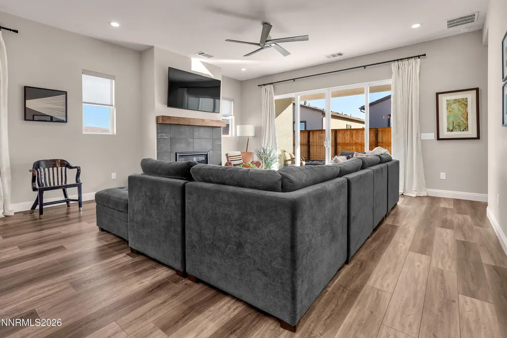 2397 Silent Creek Sparks NV 89436