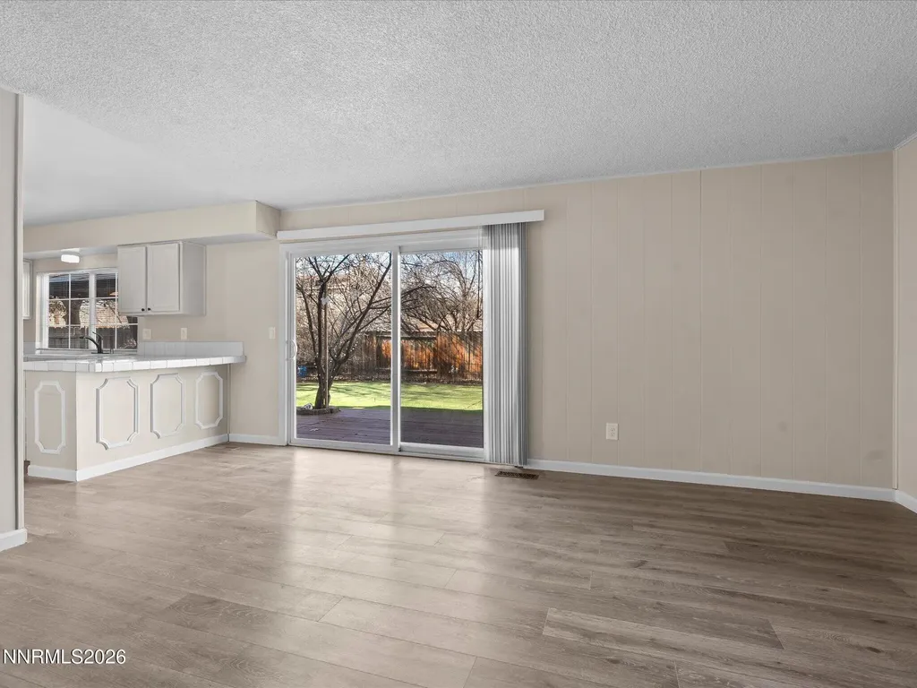 1074 Glen Martin Sparks NV 89434